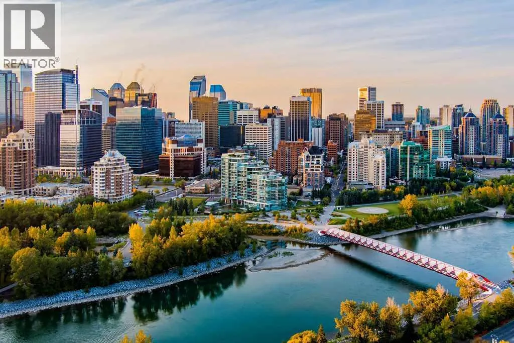 Apartment for rent: 301, 738 1 Avenue Sw, Calgary, Alberta T2P 5G8