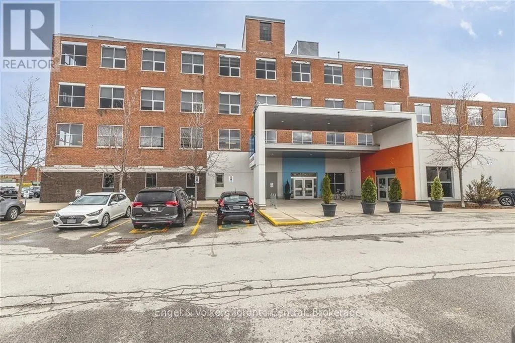 Apartment for rent: 301 - 945 3rd Avenue E, Owen Sound, Ontario N4K 2K8