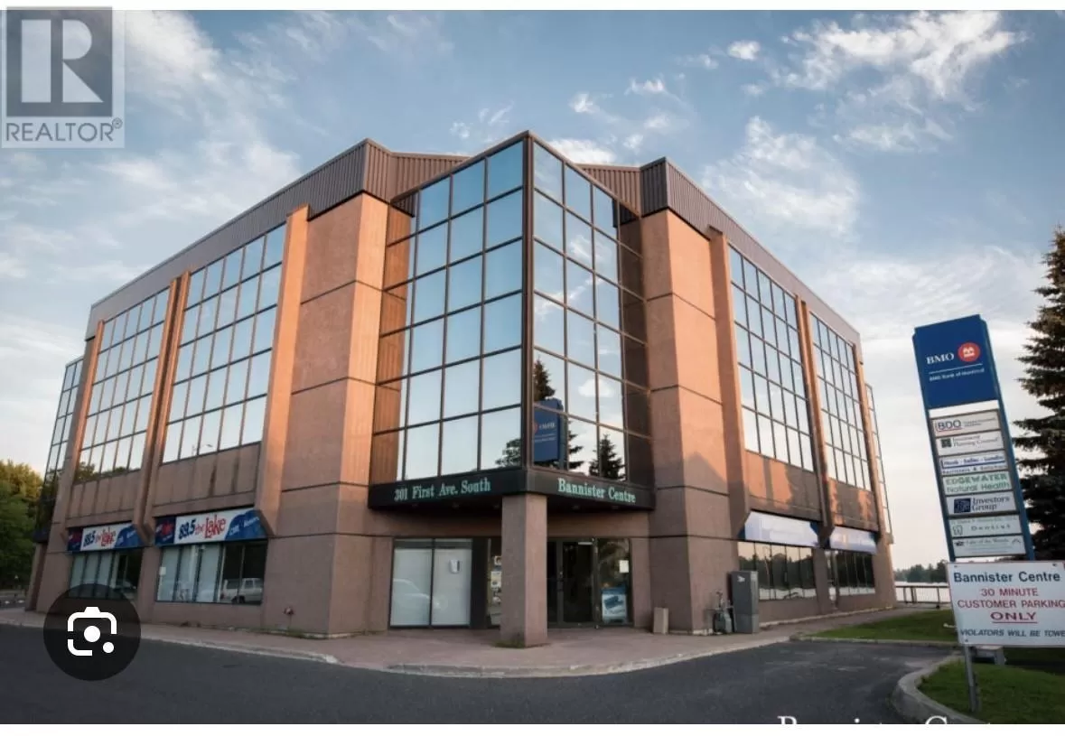 301 First Ave S, KENORA, Ontario P9N 1W2