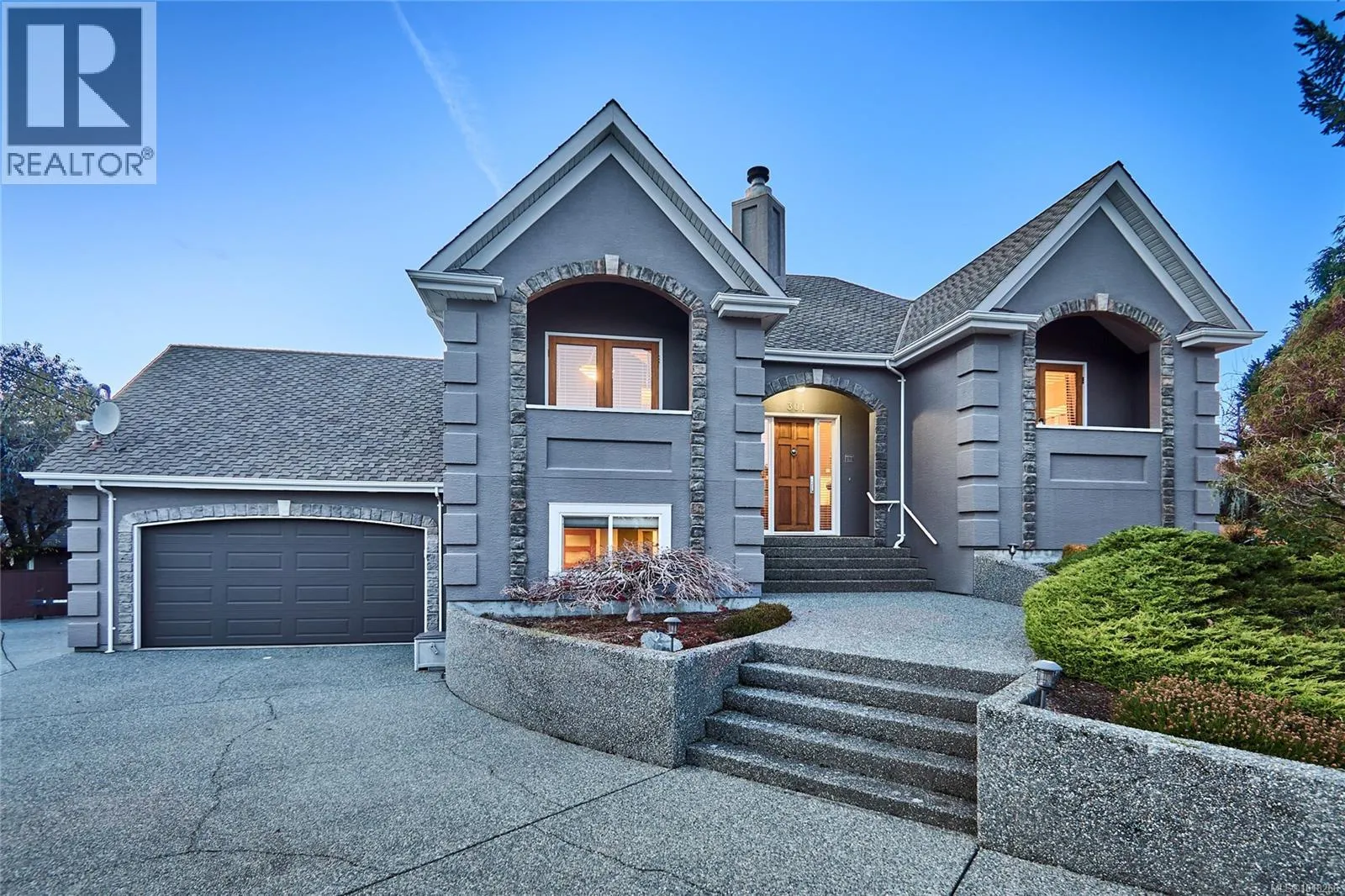 House for rent: 301 Mount Royal Pl, Nanaimo, British Columbia V9R 6A4