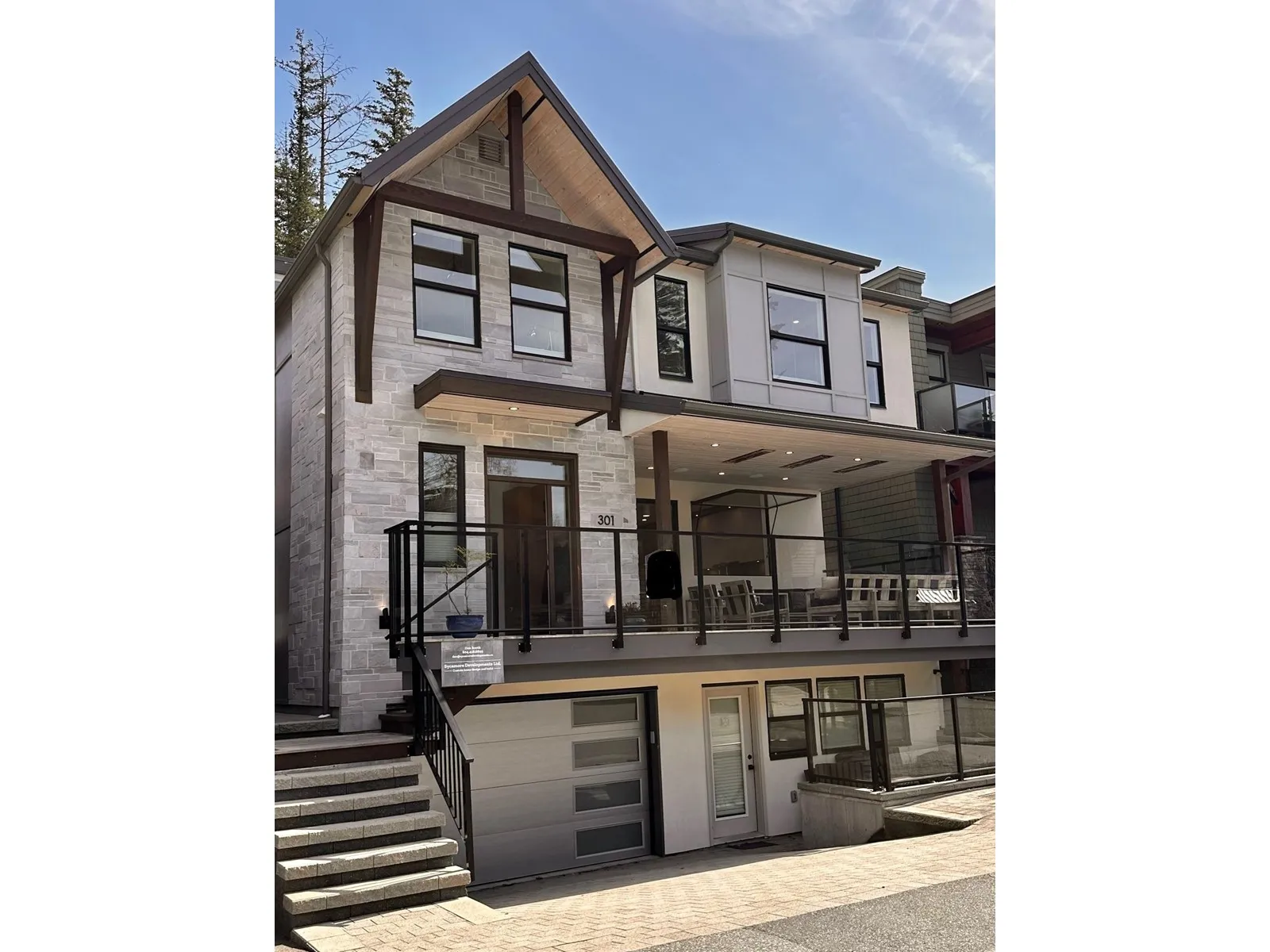 House for rent: 301 Second Avenue|cultus Lake North, Cultus Lake, British Columbia V2R 4Y5