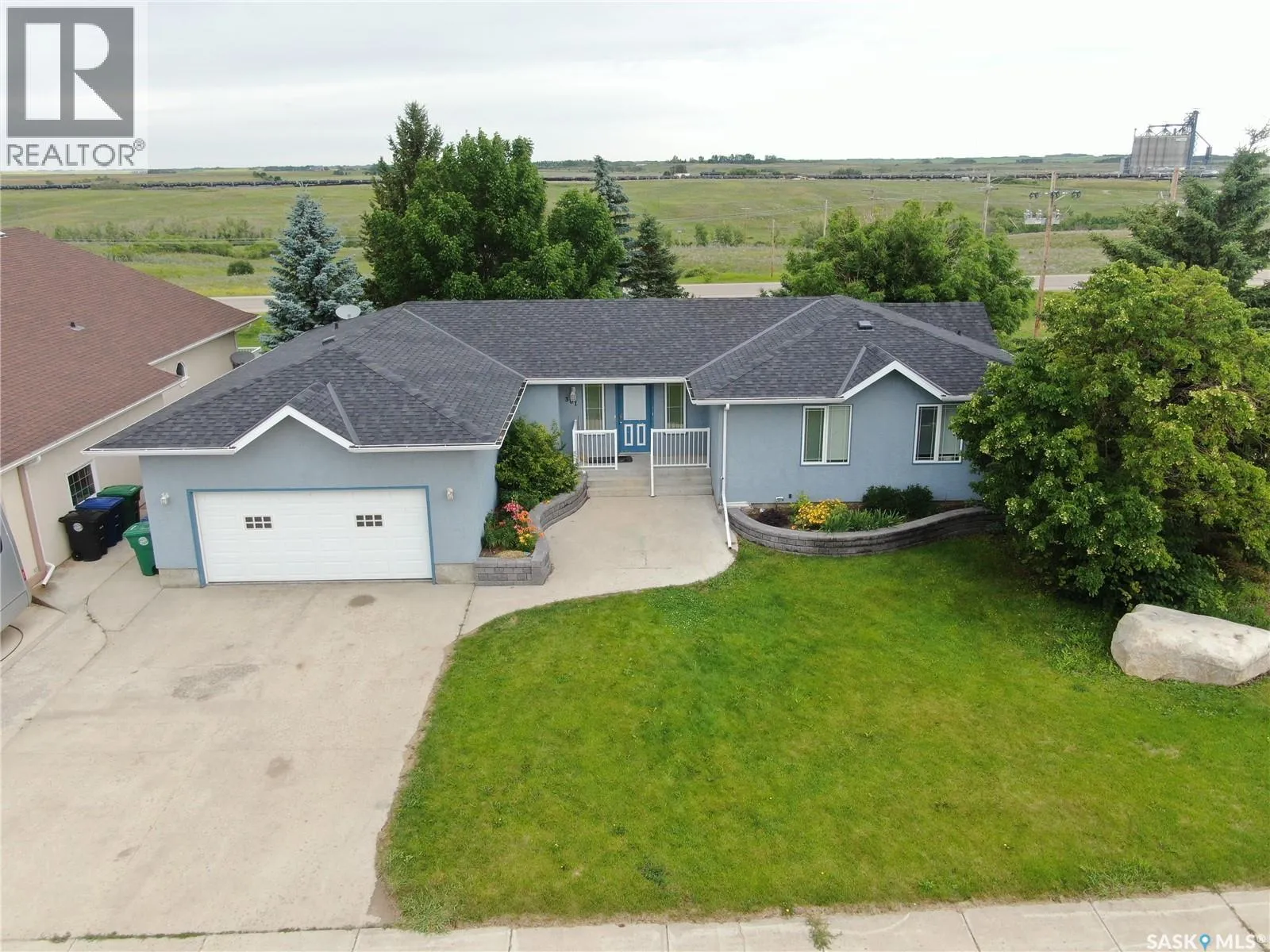 House for rent: 301 Turnbull Avenue W, Biggar, Saskatchewan S0K 0M0