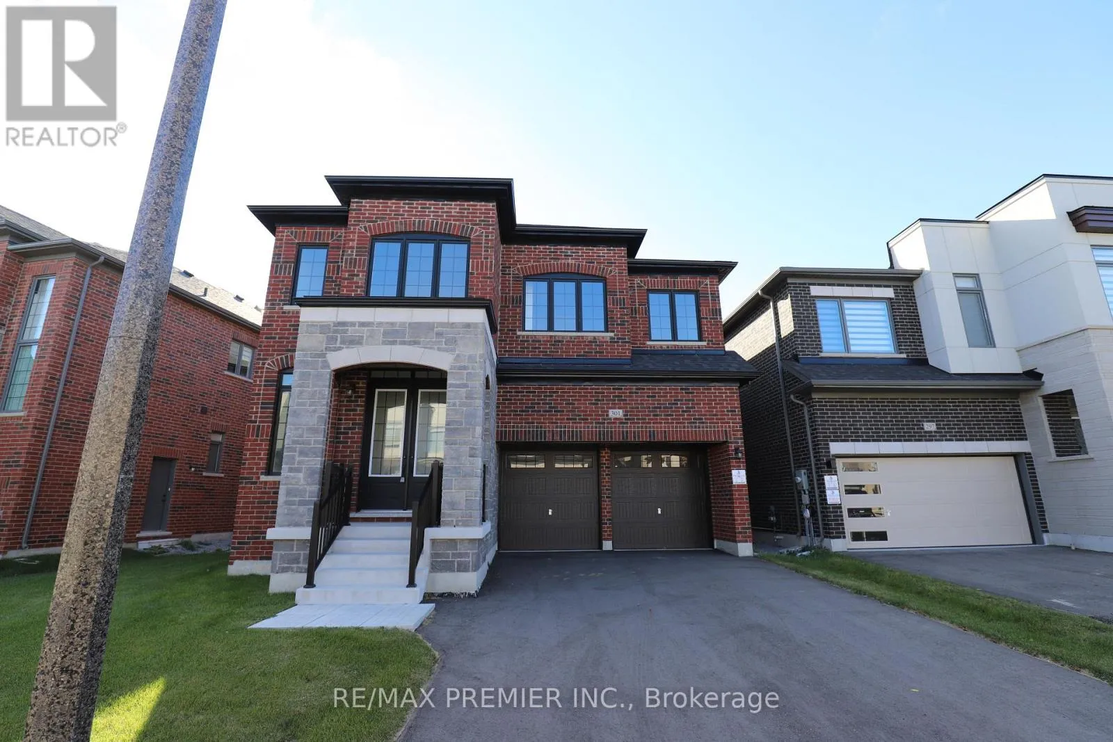 House for rent: 301 Wesmina Avenue, Whitchurch-Stouffville, Ontario L4A 5C2