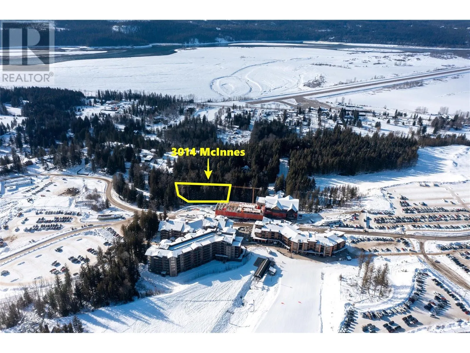 House for rent: 3014 Mcinnes Road, Revelstoke, British Columbia V0E 2S0