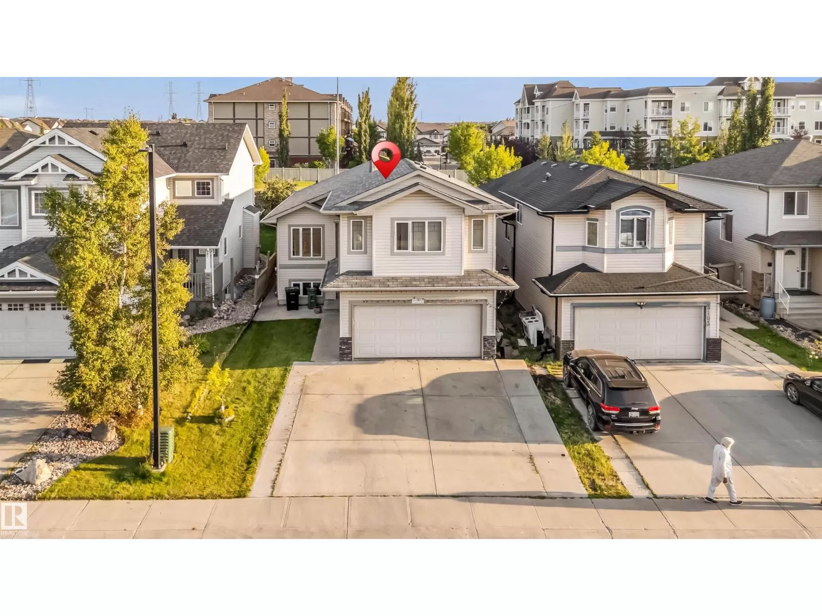 House for rent: 3015 24 Av Nw, Edmonton, Alberta T6T 0G7