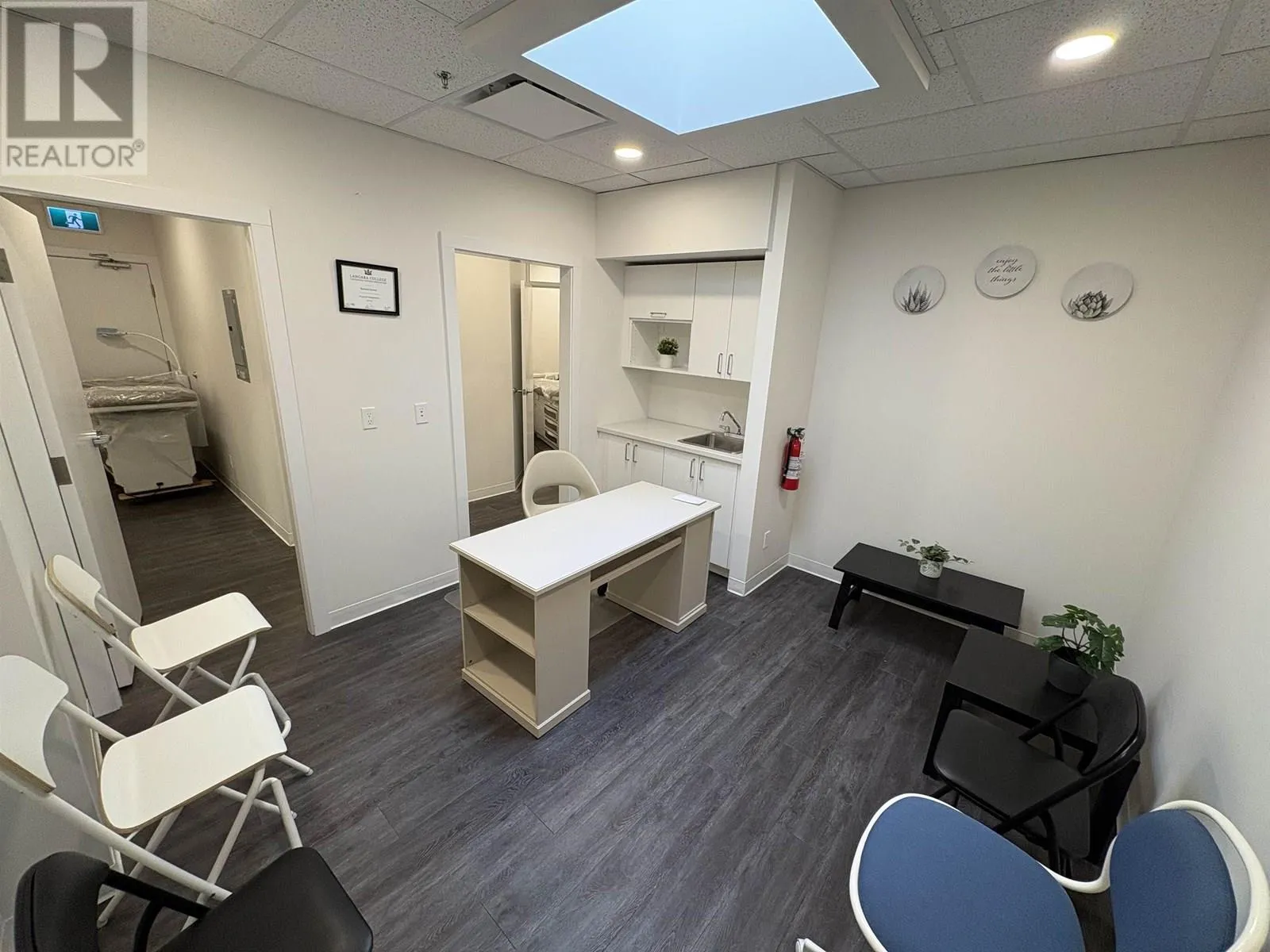 302 11770 Fraser Street, Maple Ridge, British Columbia V2X 6C7