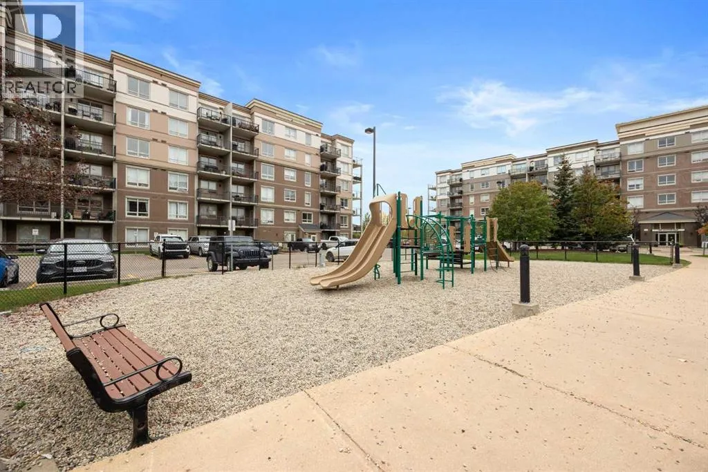 Apartment for rent: 302, 136c Sandpiper Road, Fort McMurray, Alberta T9K 0J7