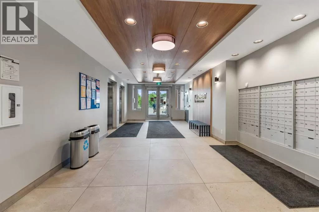 Apartment for rent: 302, 1605 17 Street Se, Calgary, Alberta T2G 2L7