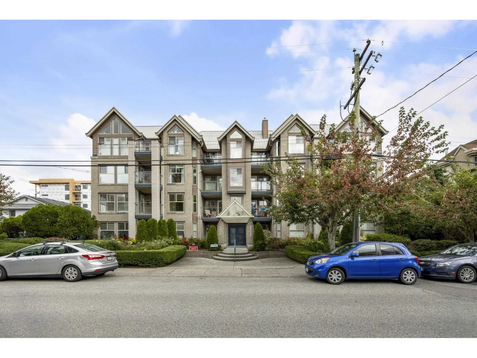 Apartment for rent: 302 20237 54 Avenue, Langley, British Columbia V3A 3W2