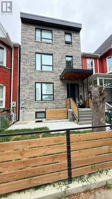 Other for rent: 302 - 35 Denison Avenue, Toronto, Ontario M5T 2M6