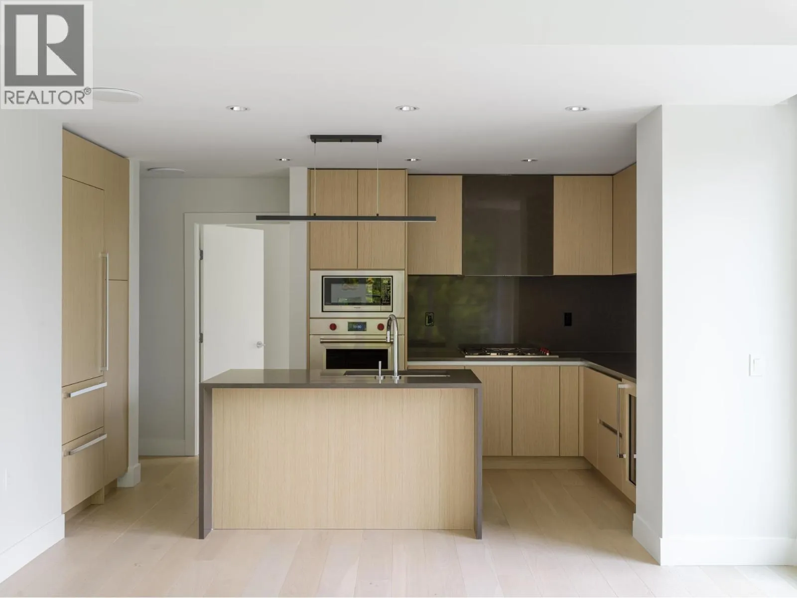 Apartment for rent: 302 3636 W 39th Avenue, Vancouver, British Columbia V6N 0E8