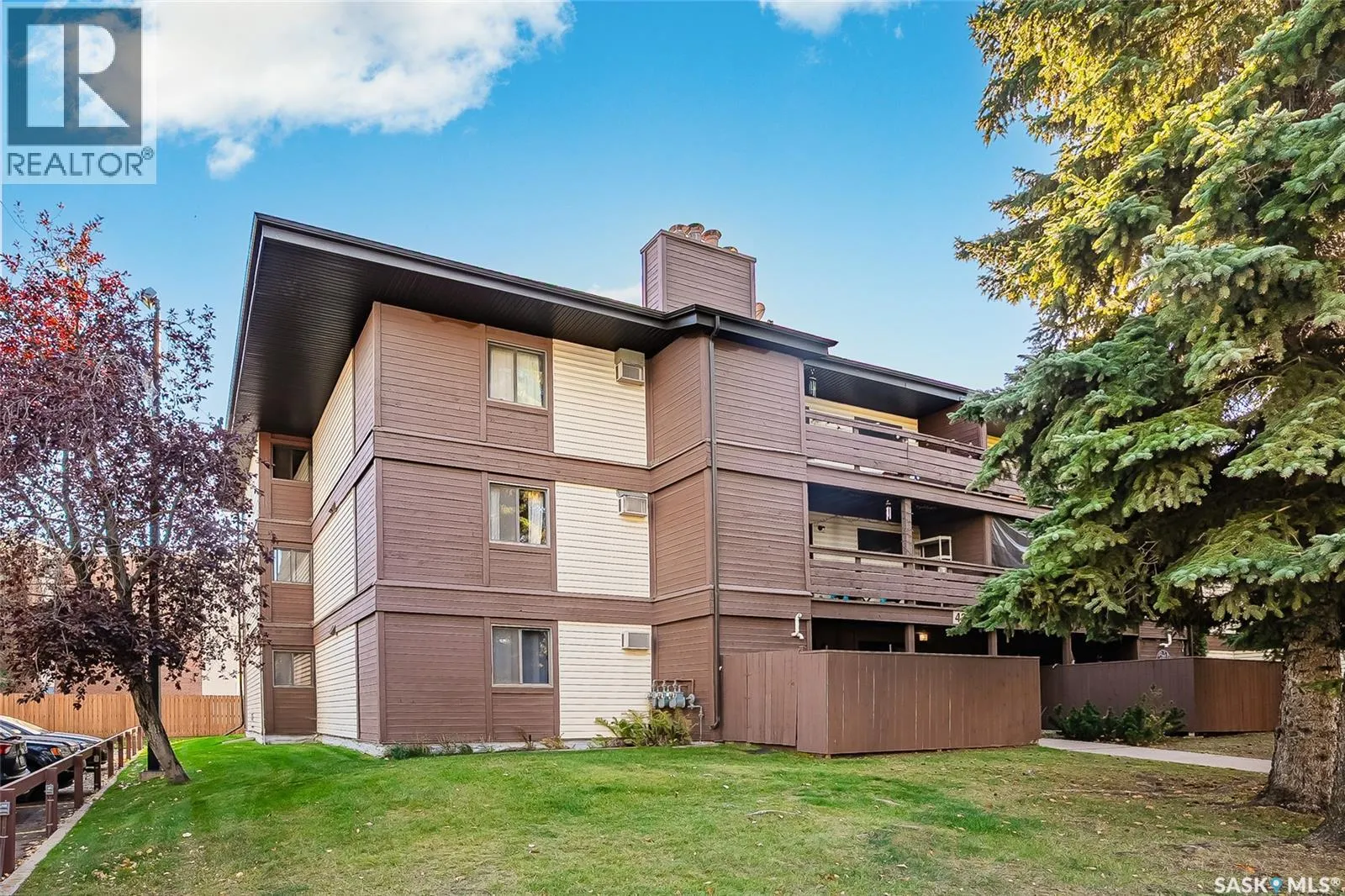 Apartment for rent: 302 437 Pendygrasse Road, Saskatoon, Saskatchewan S7M 5C1