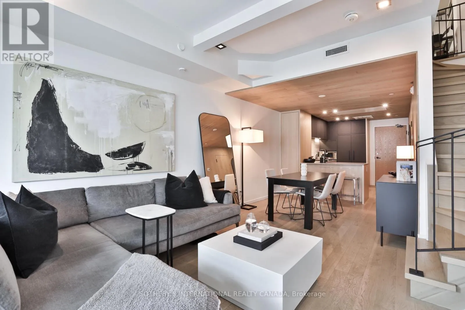 Row / Townhouse for rent: 302 - 45 Dovercourt Road, Toronto, Ontario M6J 3C2