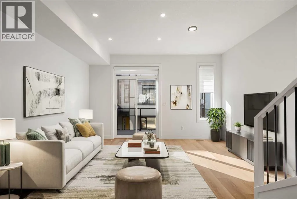 Row / Townhouse for rent: 302, 550 Seton Circle Se, Calgary, Alberta T3M 3Y8