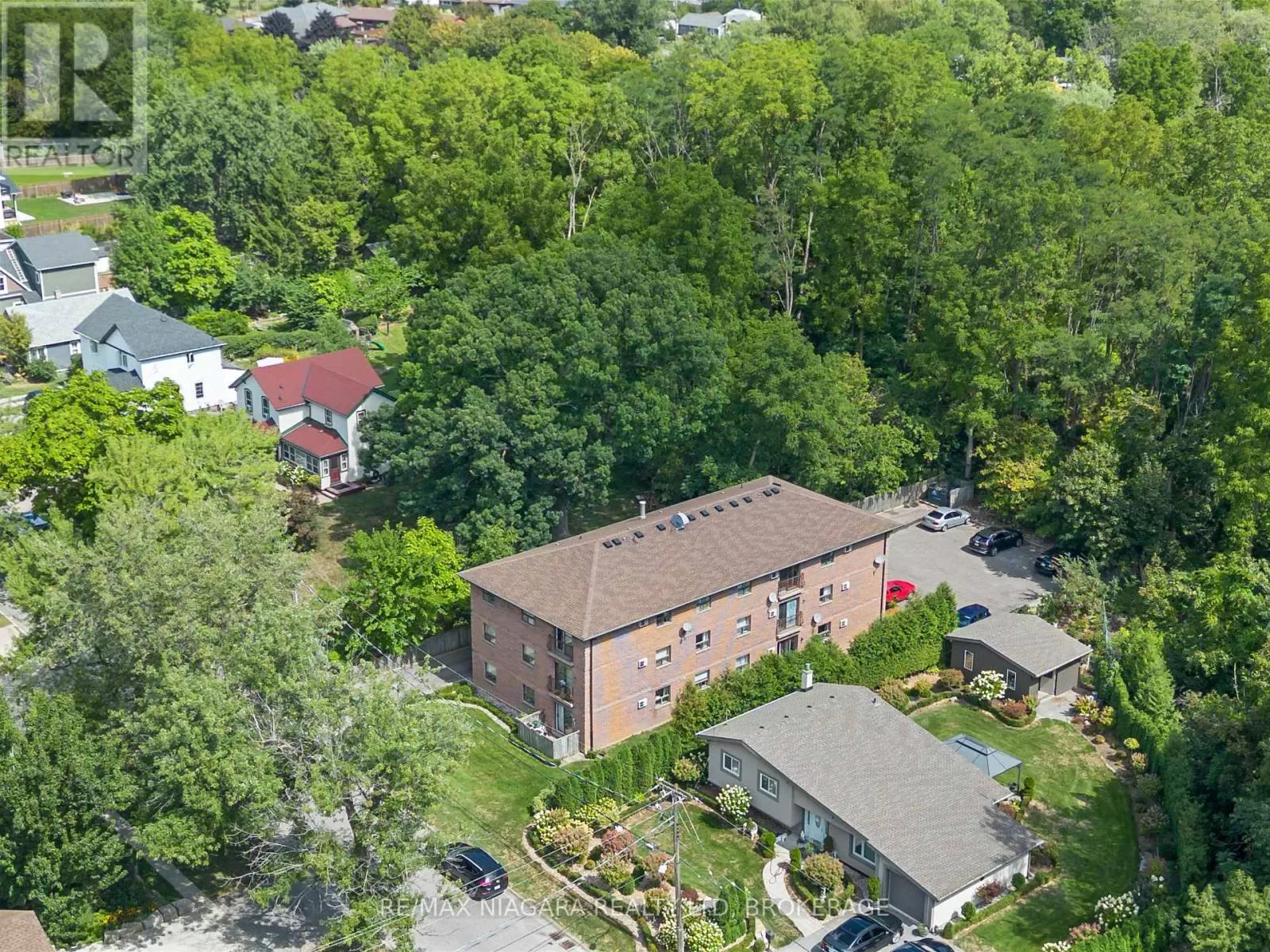 Apartment for rent: 302 - 78 Welland Street N, Thorold, Ontario L2V 2C1