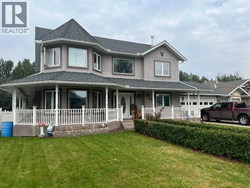 House for rent: 302 8 Avenue, Fox Creek, Alberta T0H 1P0