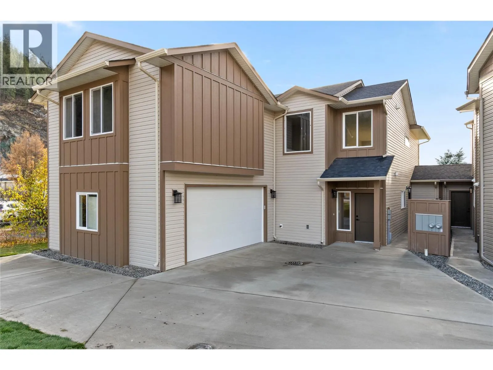 Duplex for rent: 302 Brooke Drive, Chase, British Columbia V0E 1M0