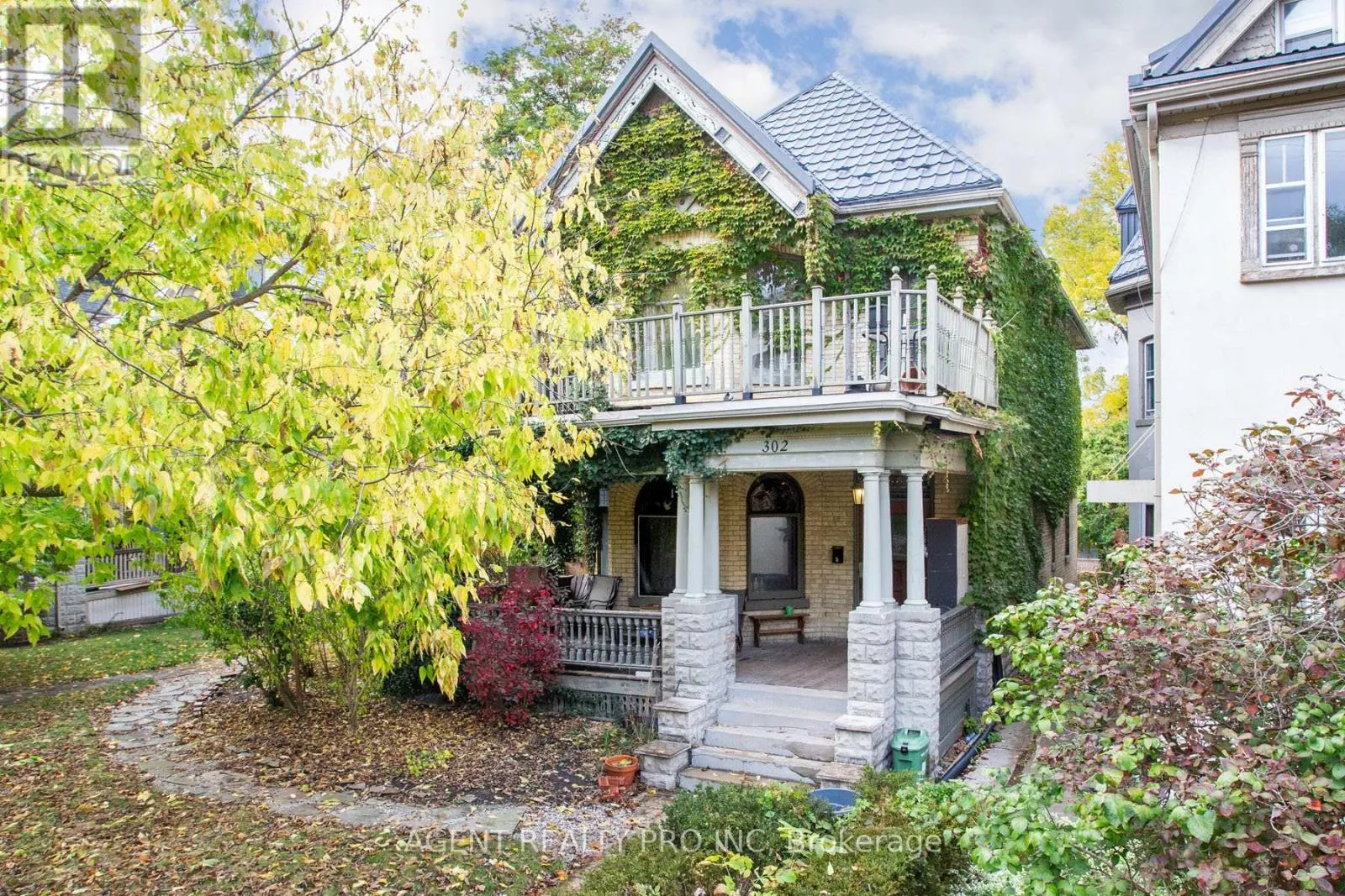 Other for rent: 302 Central Avenue, London East, Ontario N6B 2C8