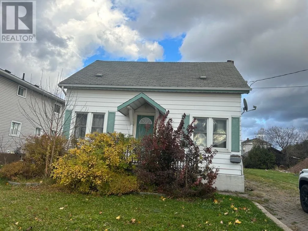 302 Franklin St, Sault Ste. Marie, Ontario P6C 4A8
