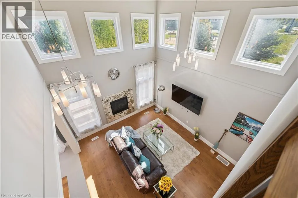 House for rent: 302 Grey Silo Road, Waterloo, Ontario N2K 0C9