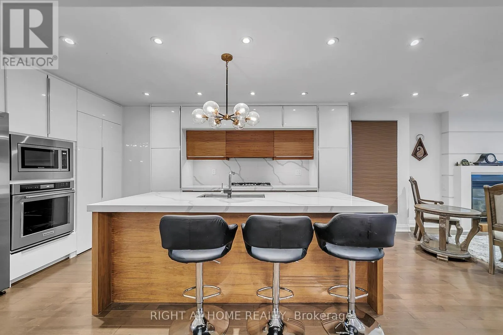 House for rent: 302 Mullen Drive, Vaughan, Ontario L4J 2P2