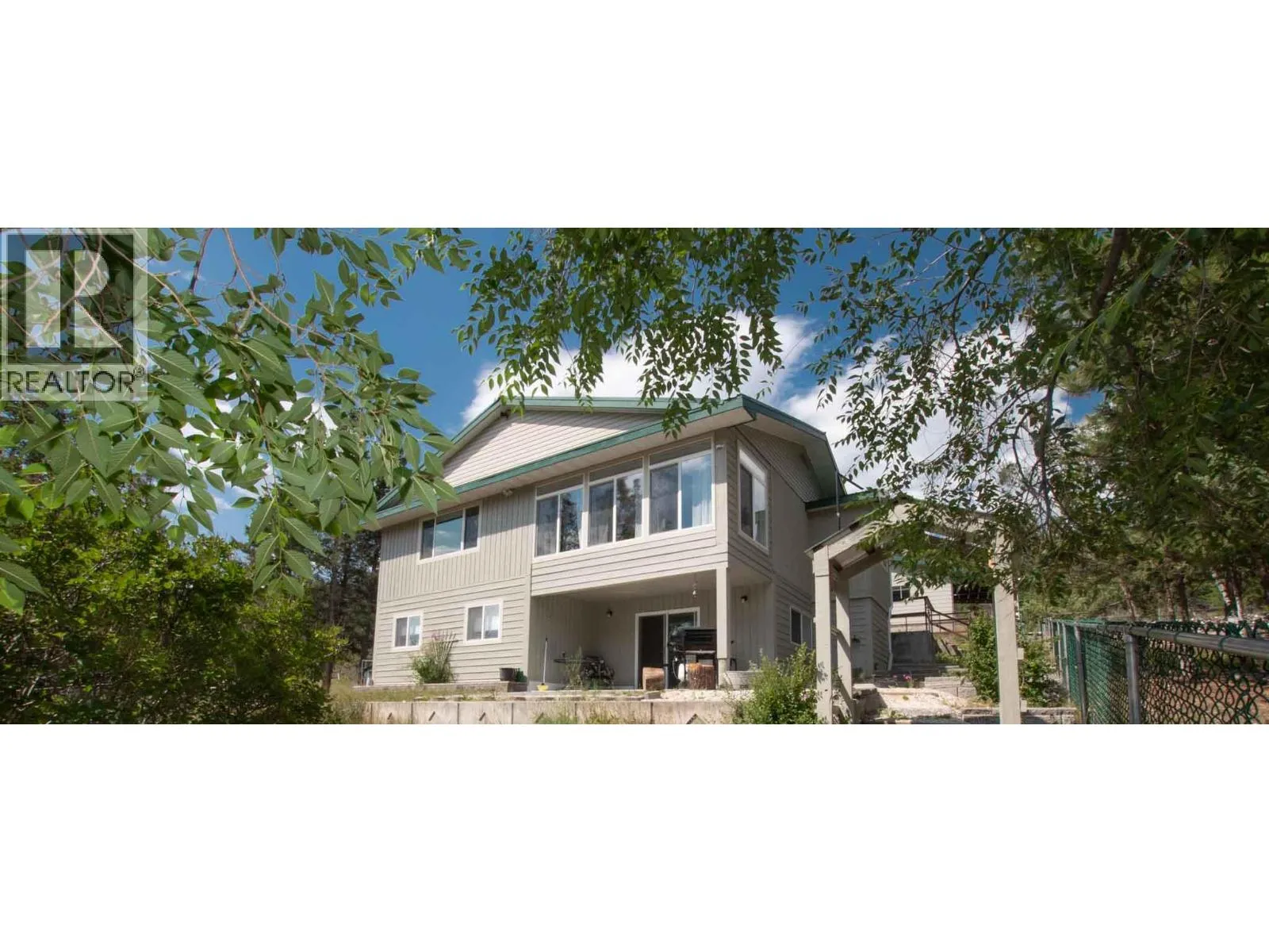 House for rent: 3022 Loon Lake Road, 70 Mile House, British Columbia V0K 2K1