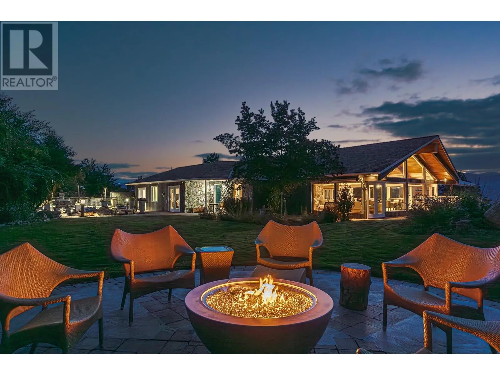 House for rent: 3029 Spruce Drive, Naramata, British Columbia V0H 1N1