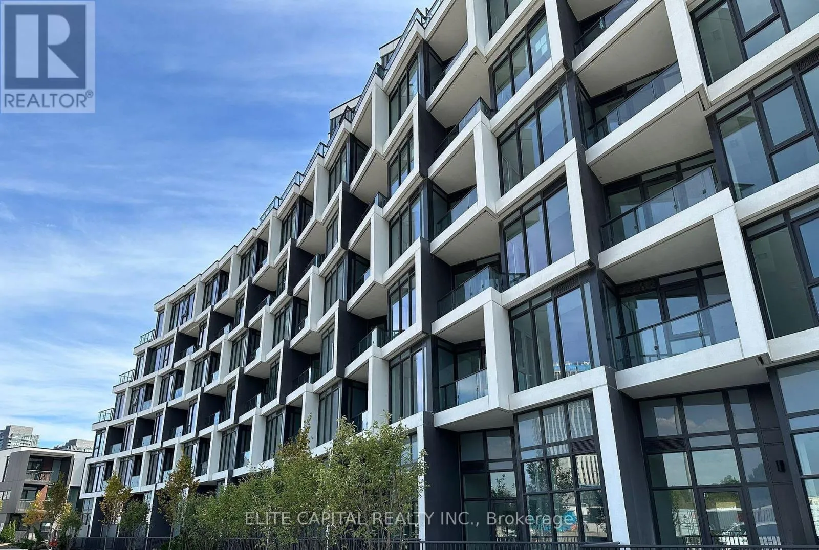 Apartment for rent: 303 - 1 Kyle Lowry Road, Toronto, Ontario M3C 0S6