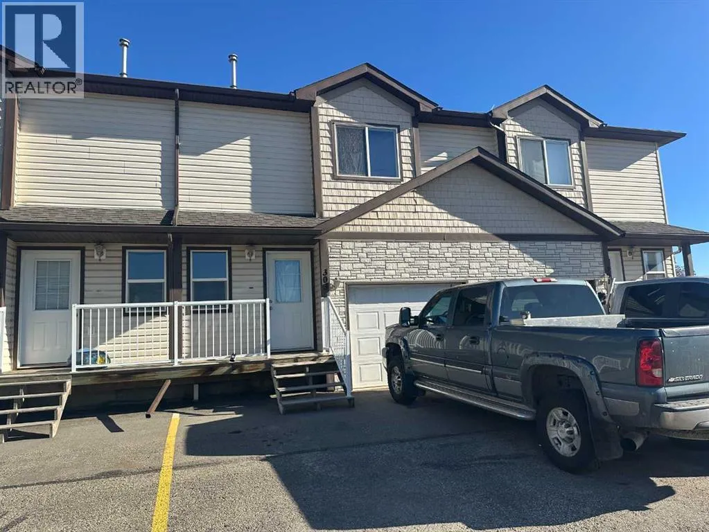 Row / Townhouse for rent: 303, 10150 121 Avenue, Grande Prairie, Alberta T8V 2V8
