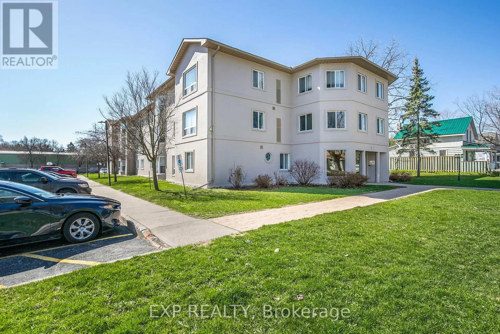 Apartment for rent: 303 - 107 Bond Street, Orillia, Ontario L3V 1J7