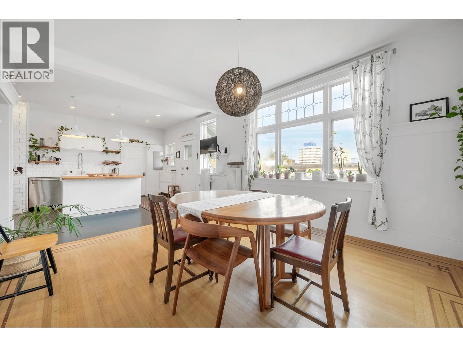 Apartment for rent: 303 1131 W 11th Avenue, Vancouver, British Columbia V6H 1K4