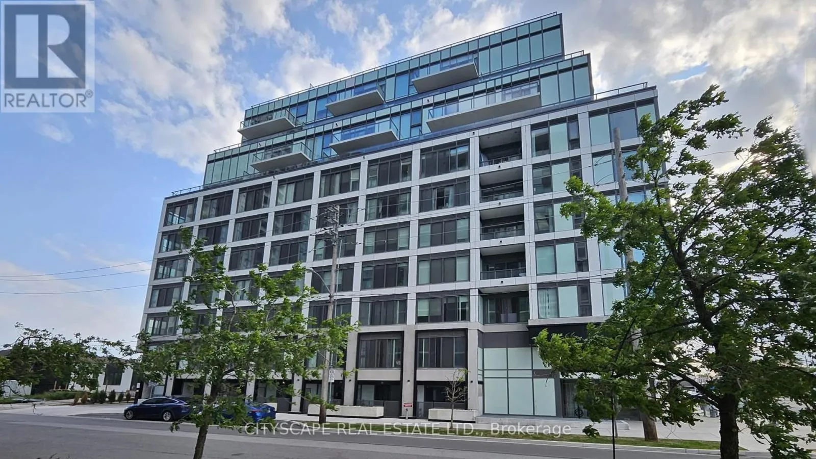 Apartment for rent: 303 - 1195 The Queens Way, Toronto, Ontario M8Z 0H1