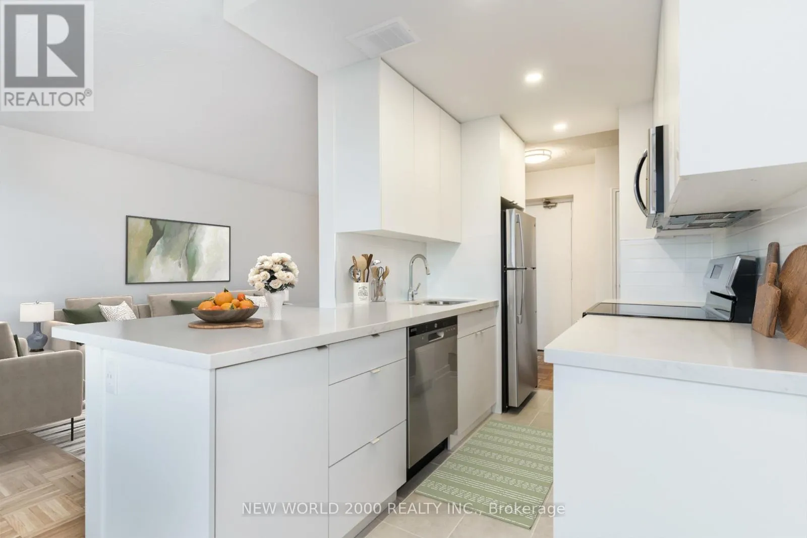 Apartment for rent: 303 - 1220 Bayview Avenue, Toronto, Ontario M4G 2Z7