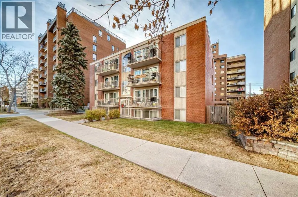 Apartment for rent: 303, 1331 15 Avenue Sw, Calgary, Alberta T3C 0X8