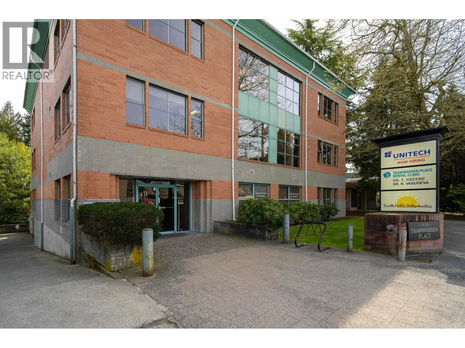 303 1530 56 Street, Tsawwassen, British Columbia V4L 2A8