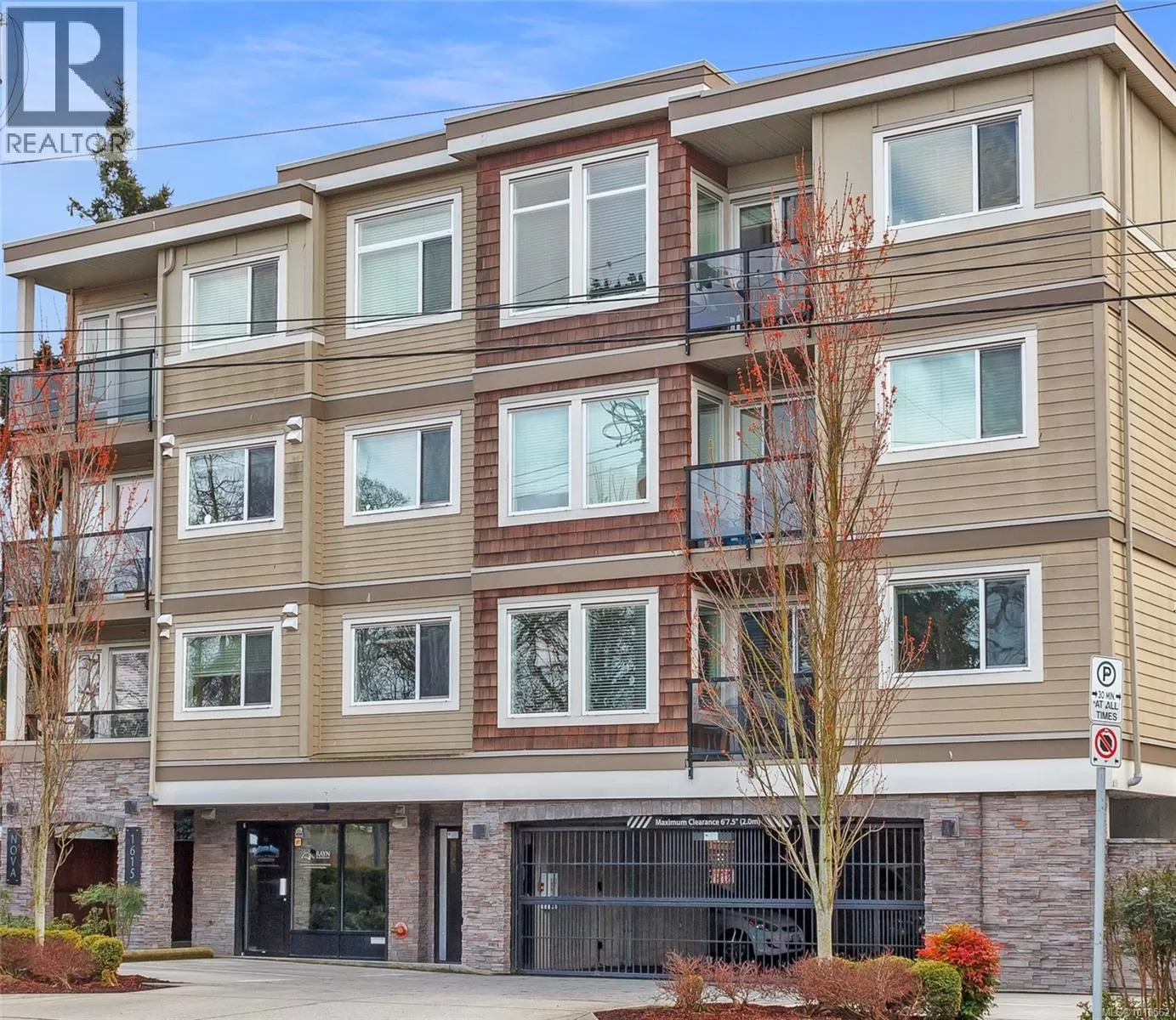 Apartment for rent: 303 1615 Bay St, Victoria, British Columbia V8R 2B7