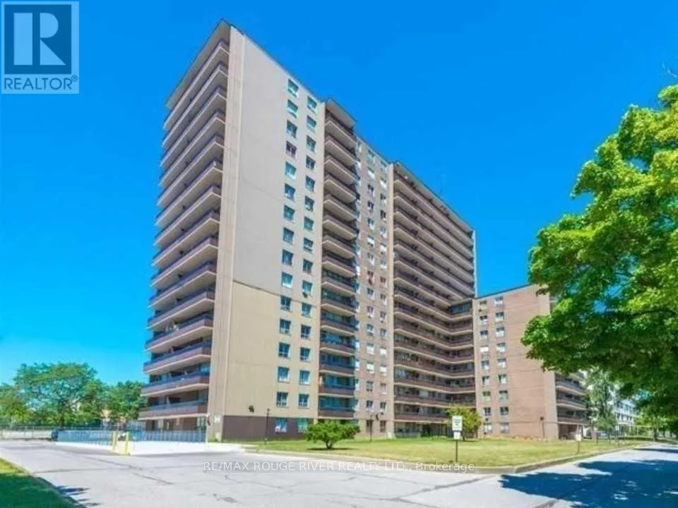 Apartment for rent: 303 - 180 Markham Road, Toronto, Ontario M1M 2Z9