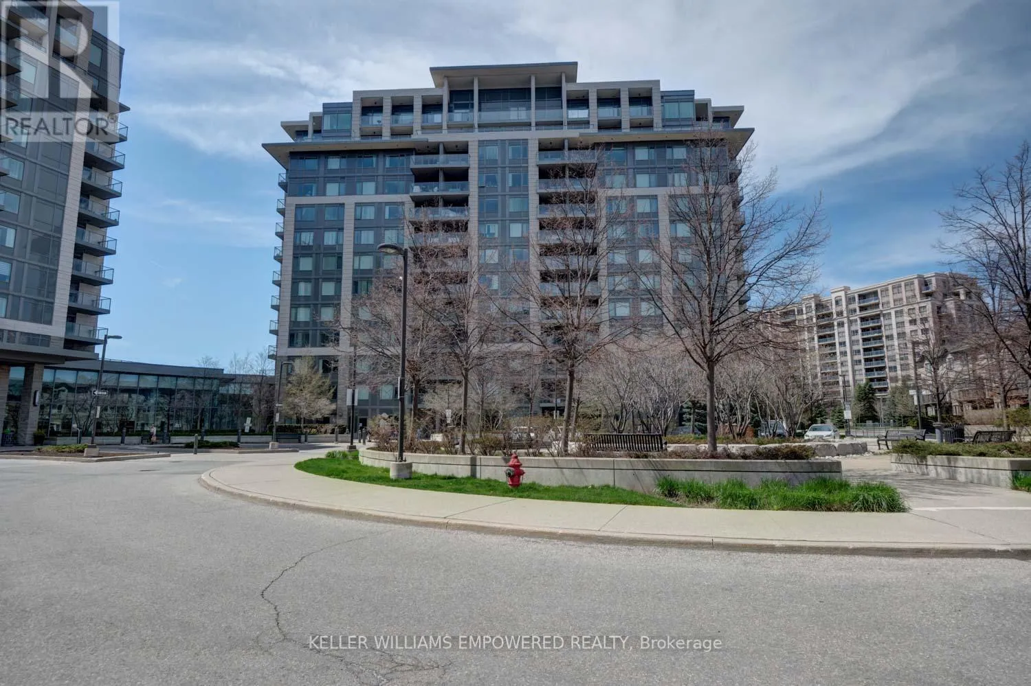 Apartment for rent: 303 - 233 South Park Road, Markham, Ontario L3T 0B3