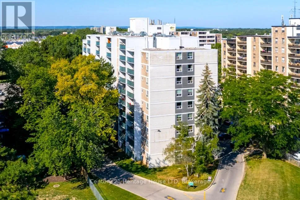 Apartment for rent: 303 - 359 Geneva Street, St. Catharines, Ontario L2N 2G5