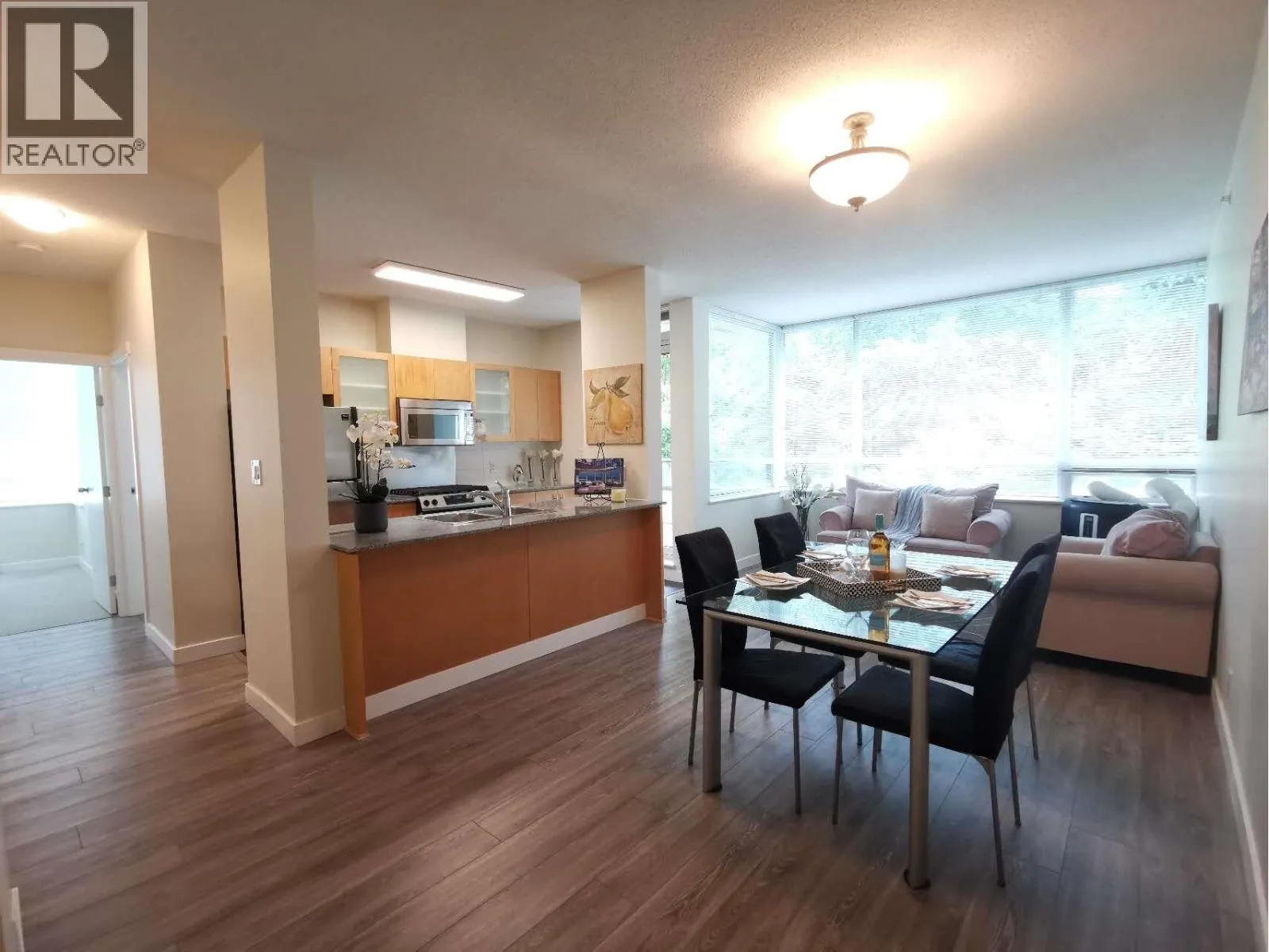 Apartment for rent: 303 7555 Alderbridge Way, Richmond, British Columbia V6X 4L3