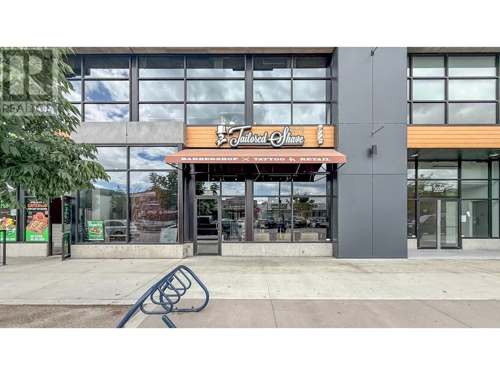 Other for rent: 3030 Pandosy Street, Kelowna, British Columbia V1Y 1W2