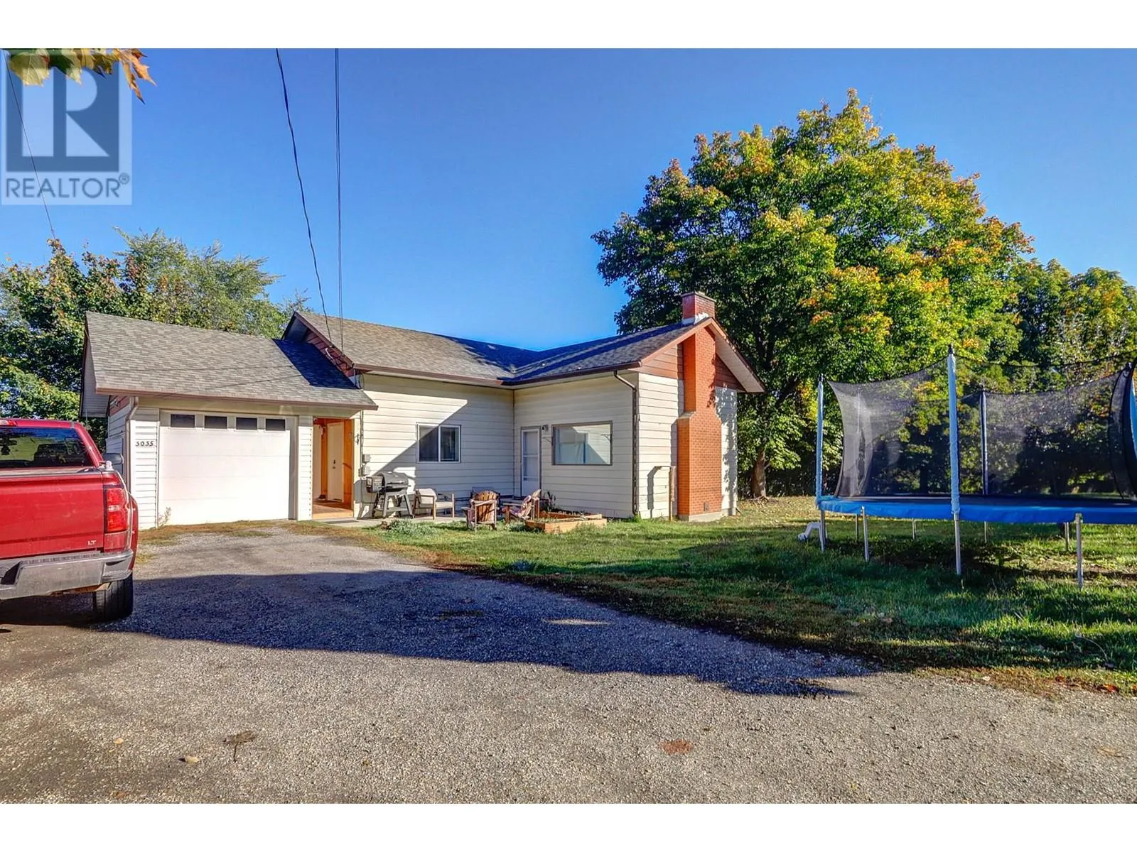 House for rent: 3035 Pleasant Valley Road, Armstrong, British Columbia V4Y 0J3