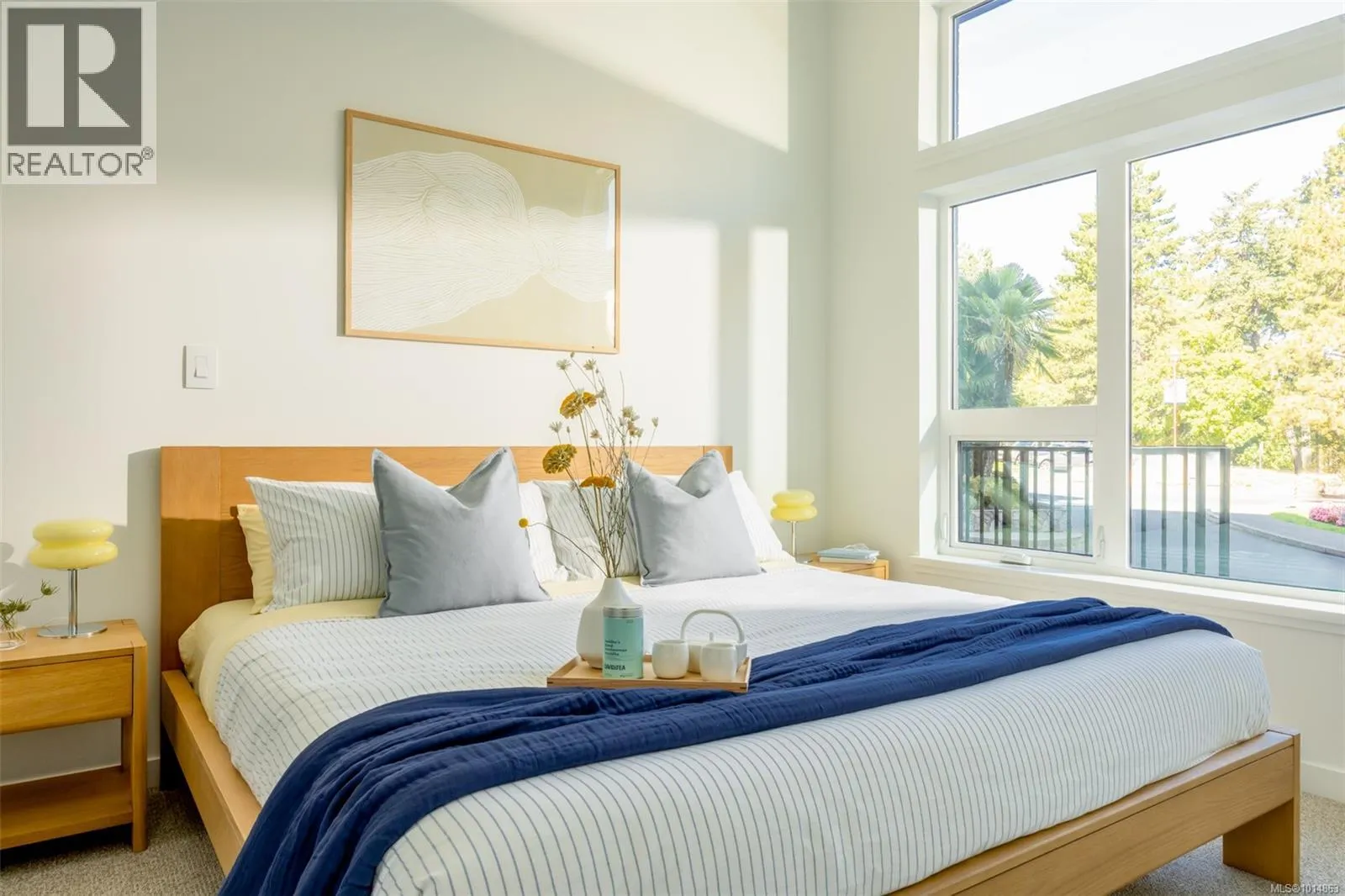 Apartment for rent: 304 1075 Tillicum Rd, Esquimalt, British Columbia V9A 2A4