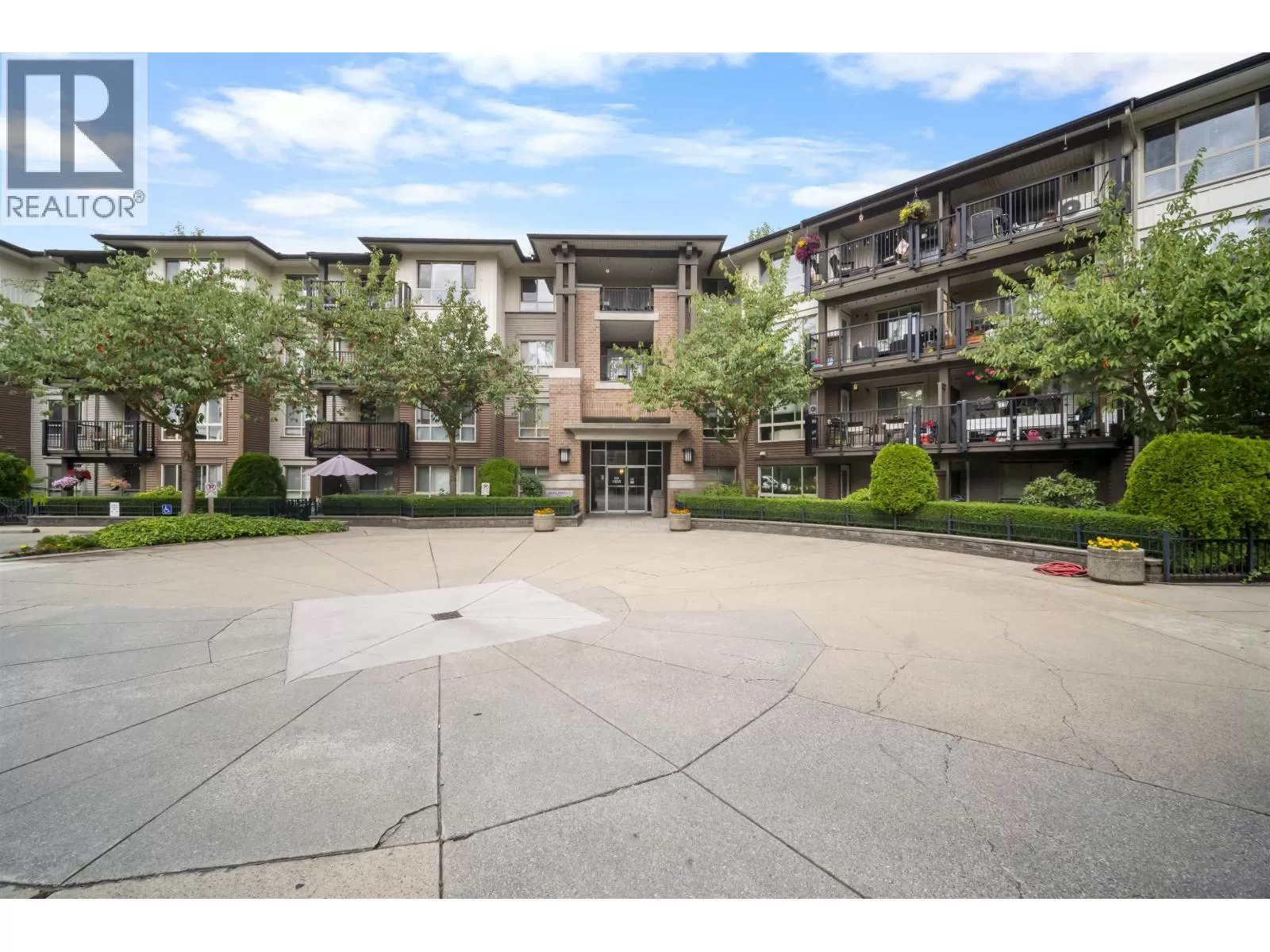 Apartment for rent: 304 11665 Haney Bypass, Maple Ridge, British Columbia V2X 8W9