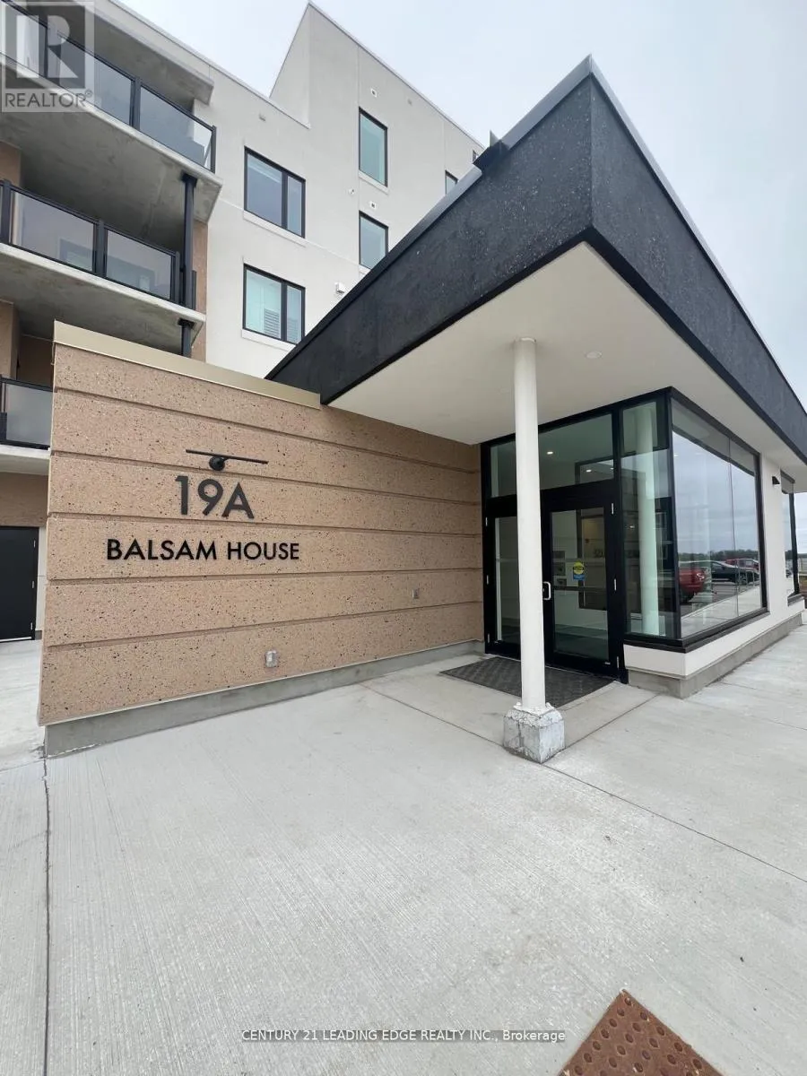 Apartment for rent: 304 - 19 A West Street N, Kawartha Lakes, Ontario K0M 1N0