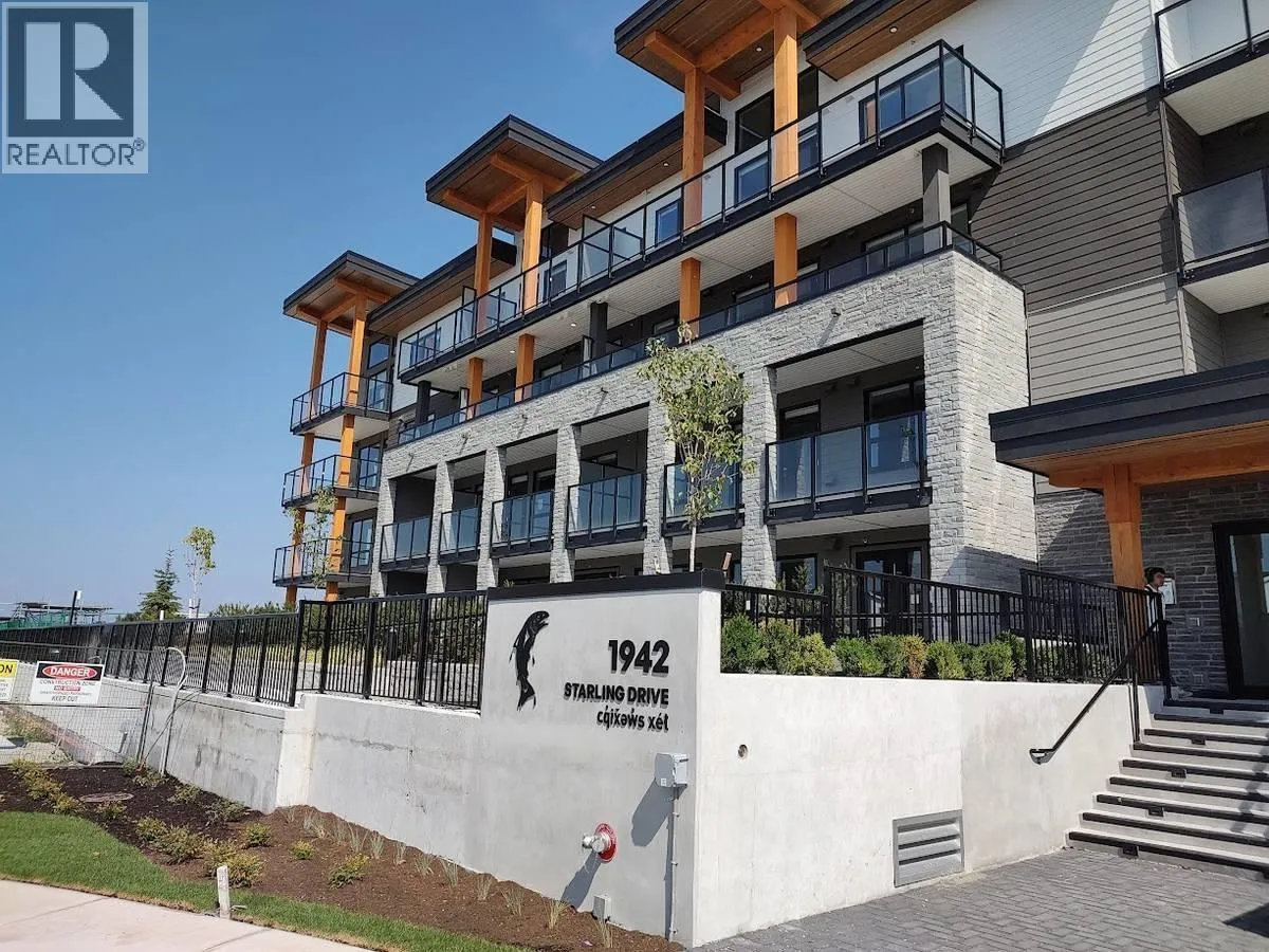 Apartment for rent: 304 1930 Starling Drive, Tsawwassen, British Columbia V4M 0C7