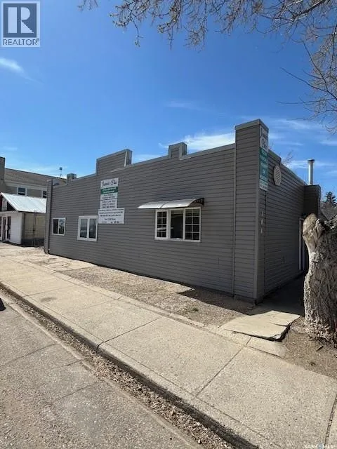 304 1st Street W, Delisle, Saskatchewan S0L 0P0