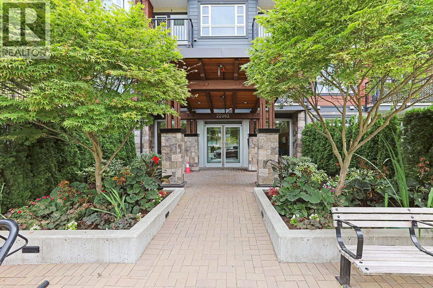 Apartment for rent: 304 22562 121 Avenue, Maple Ridge, British Columbia V2X 3Y8