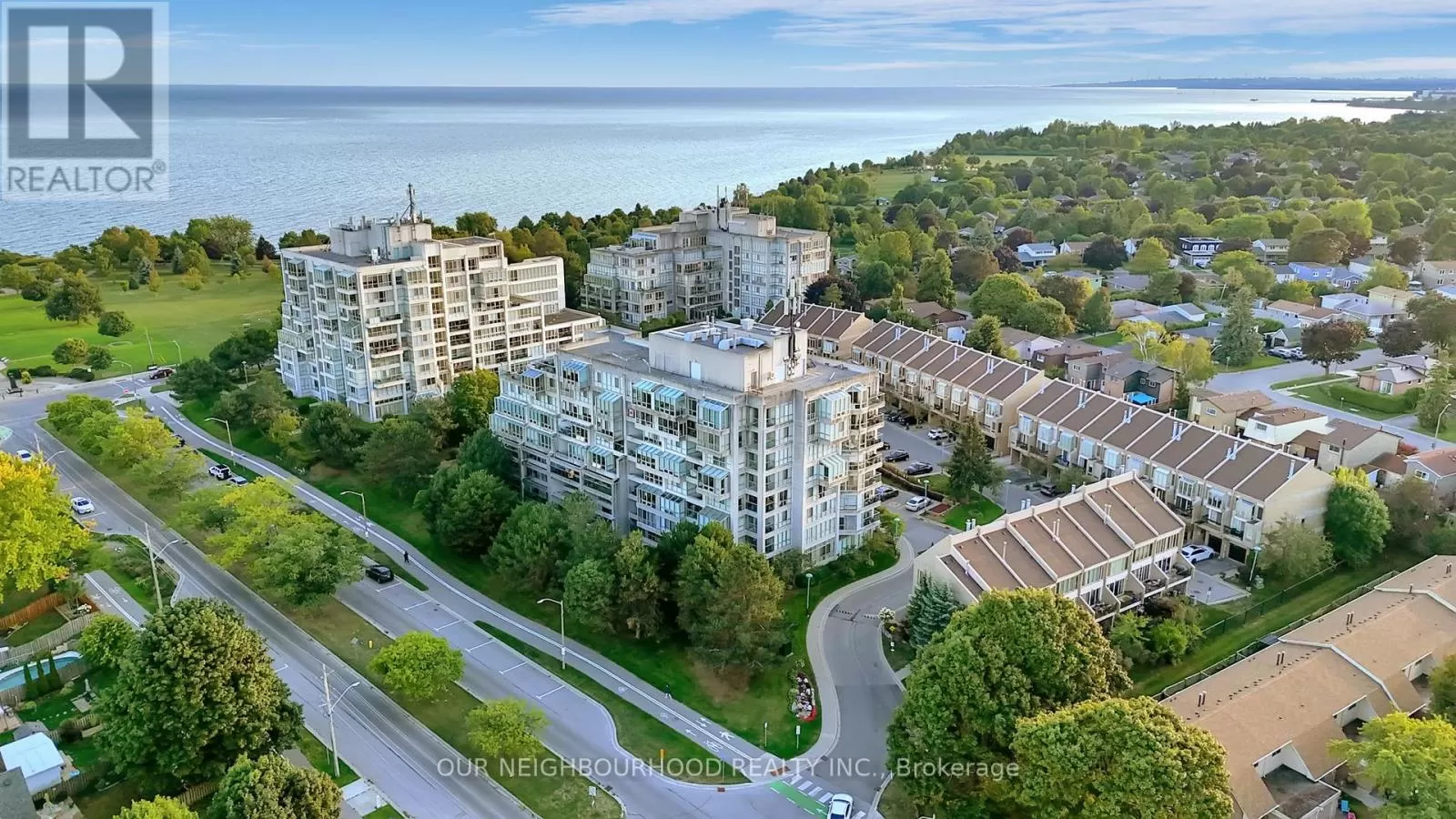 Apartment for rent: 304 - 25 Cumberland Lane, Ajax, Ontario L1S 7K1