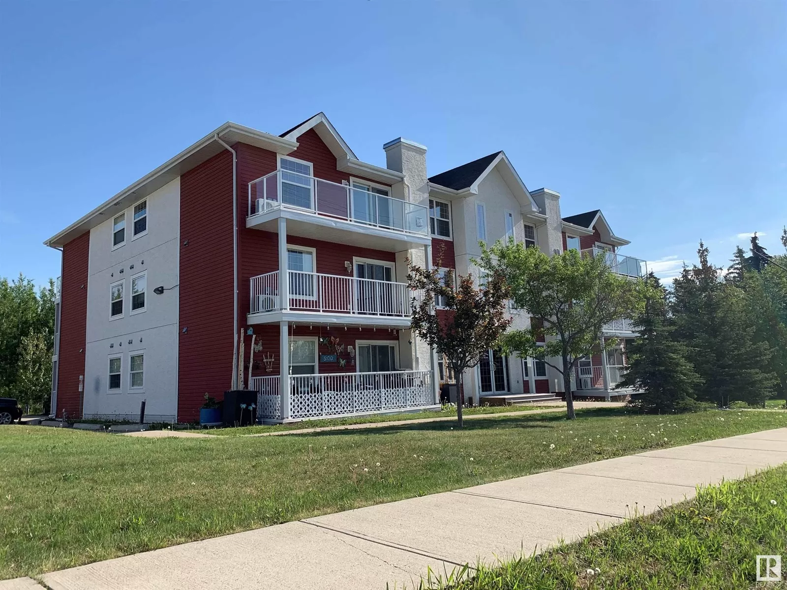 Apartment for rent: #304 4102 50 Av, Drayton Valley, Alberta T7A 0A3